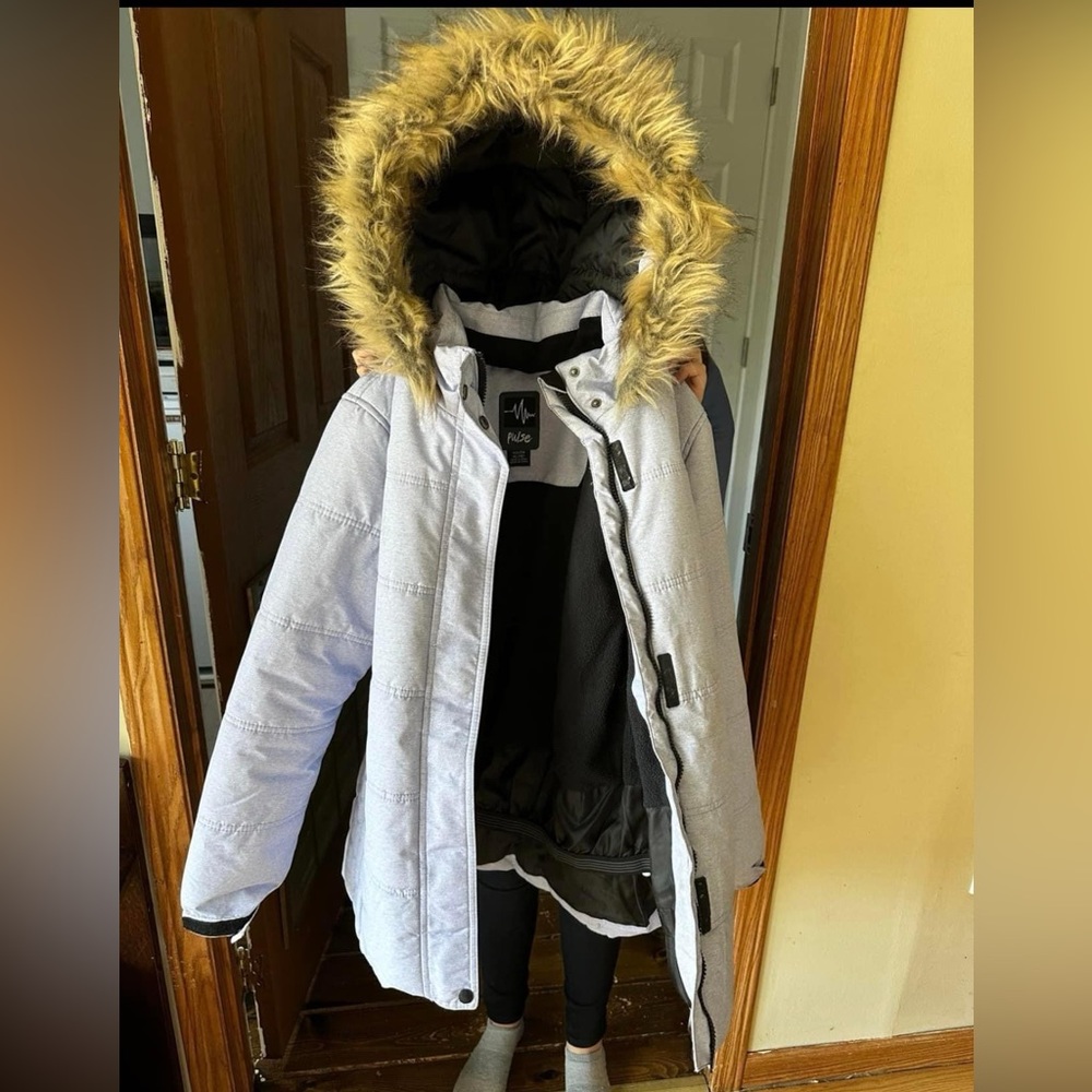 Like new big girls winter coat size 16